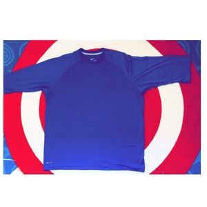 🍁🍁 Nike men’s Dri Fit training qtr Sleeve